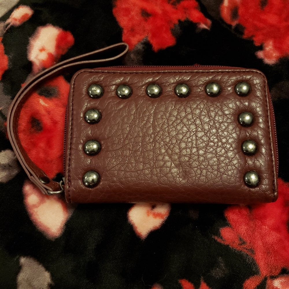 5 for $25 Burgundy Grunge Ristlet